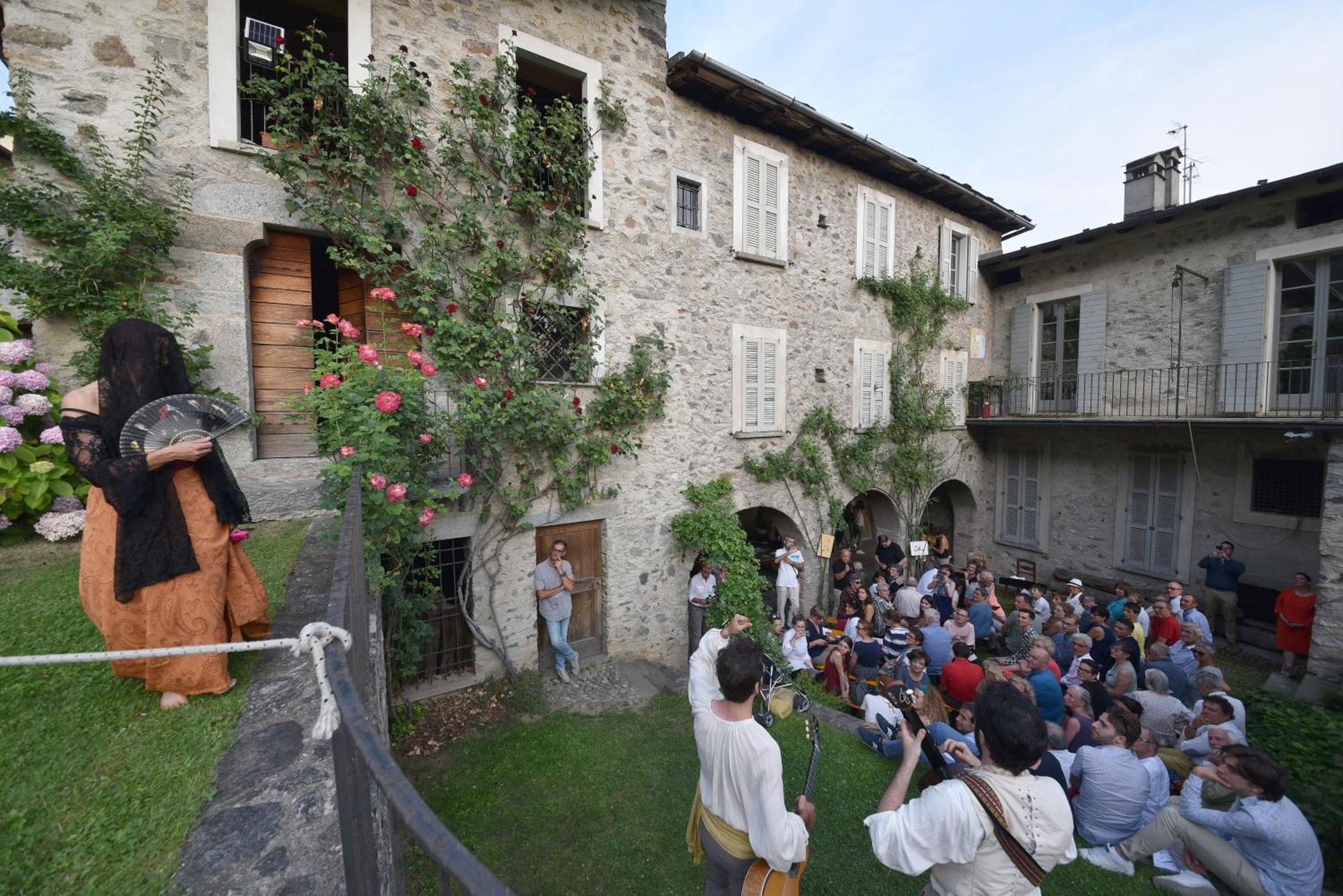 Piano Nobile Al Roseto Del Drago Villa San Bernardo  Exterior photo
