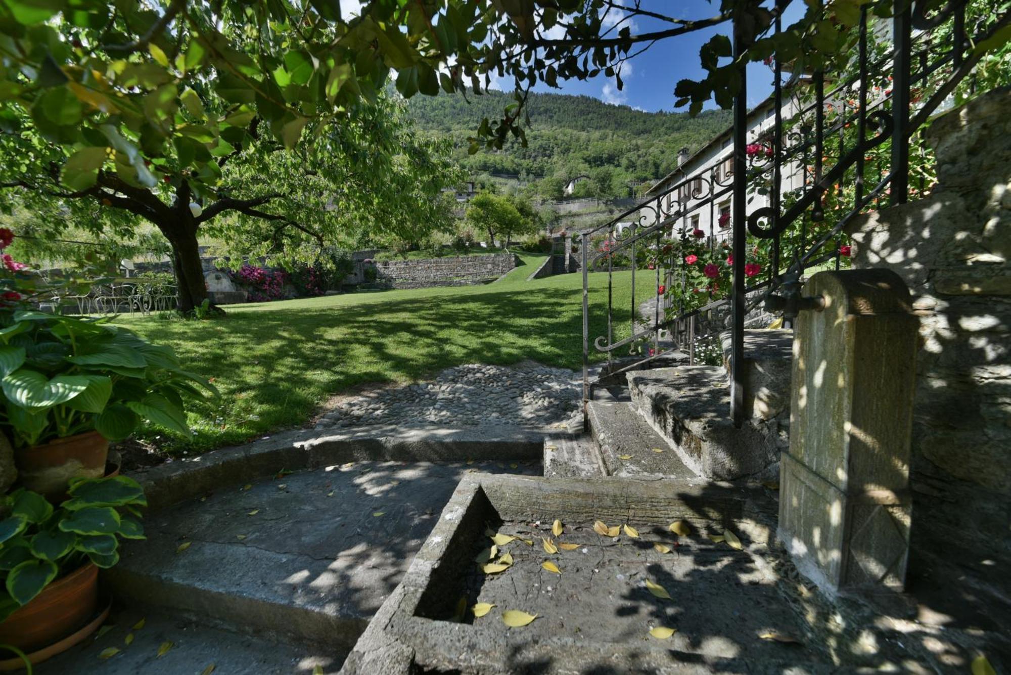 Piano Nobile Al Roseto Del Drago Villa San Bernardo  Exterior photo