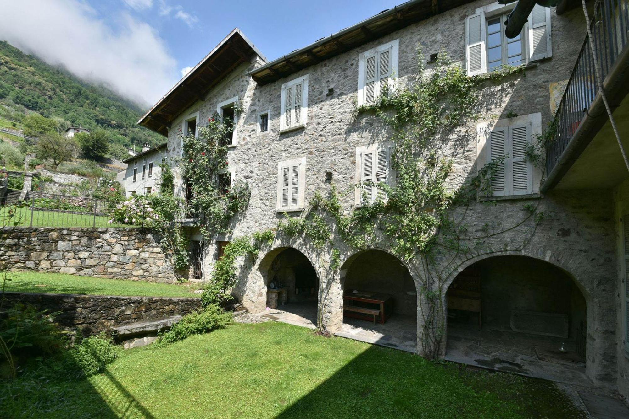 Piano Nobile Al Roseto Del Drago Villa San Bernardo  Exterior photo